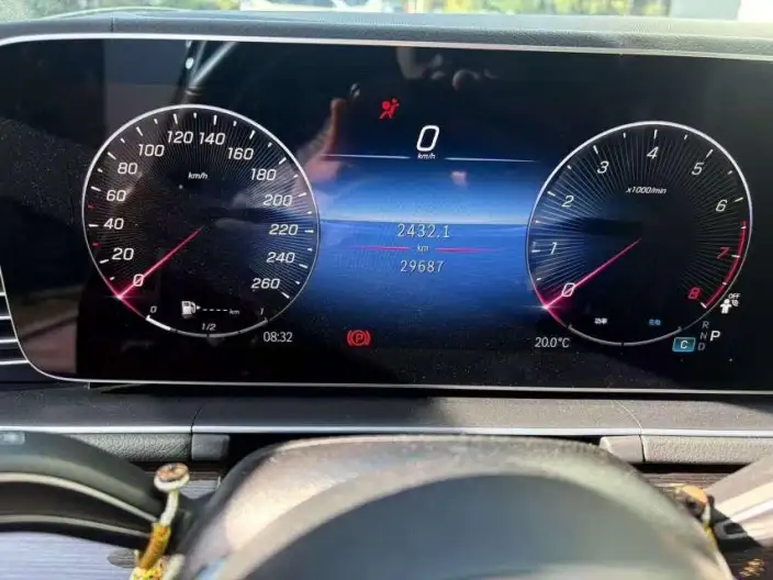 Mercedes-Benz GLE Imported 2025 Model GLE 350 4MATIC Fashion Model – фото 8