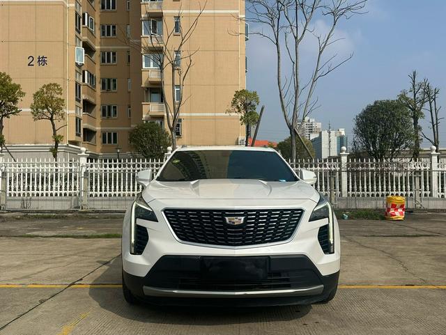Cadillac XT4 2020 28T FWD Leading – фото 2