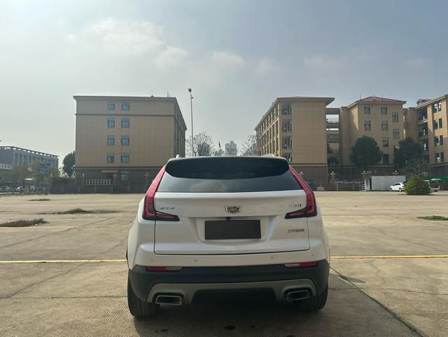 Cadillac XT4 2020 28T FWD Leading – фото 7