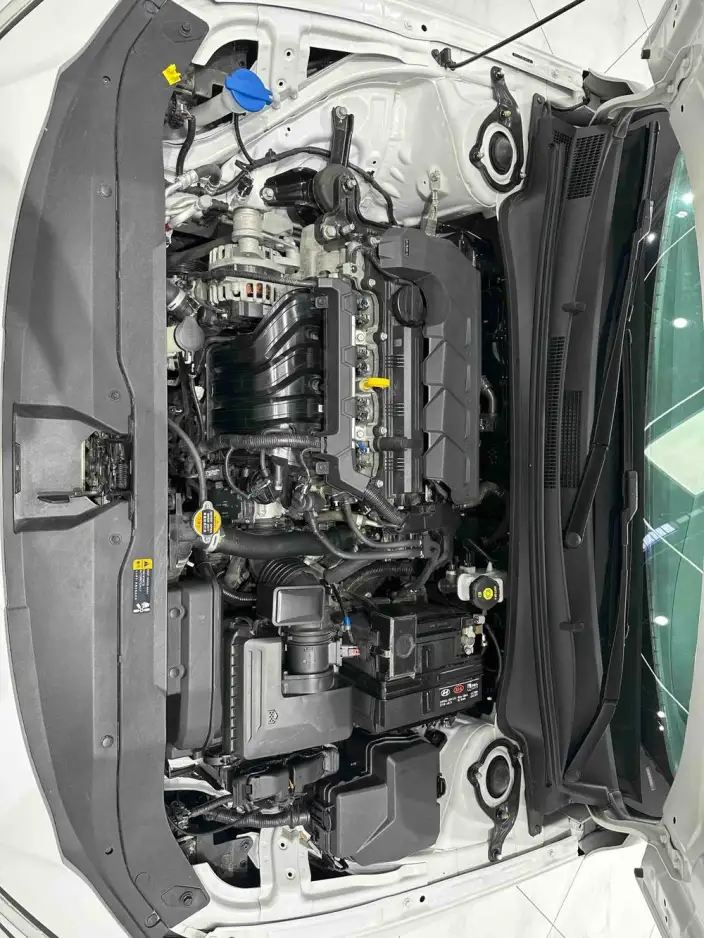 Hyundai Ioniq 2023 Model 1.5L CVT LUX Premium Edition – фото 8