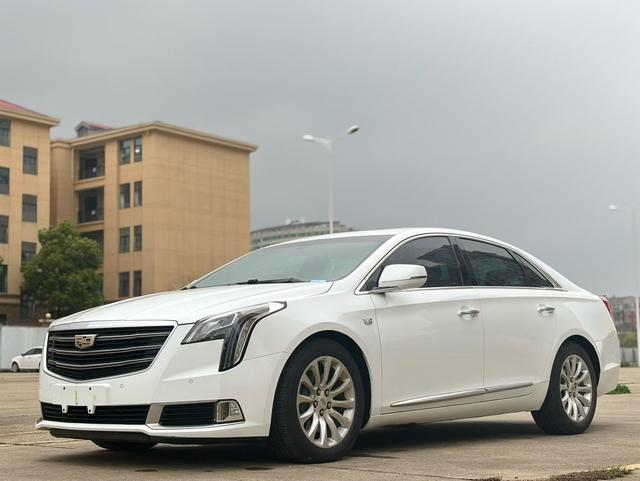 Cadillac XTS 2018 28T Elite – фото 1