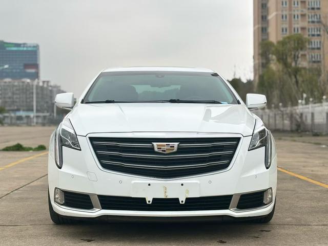 Cadillac XTS 2018 28T Elite – фото 2