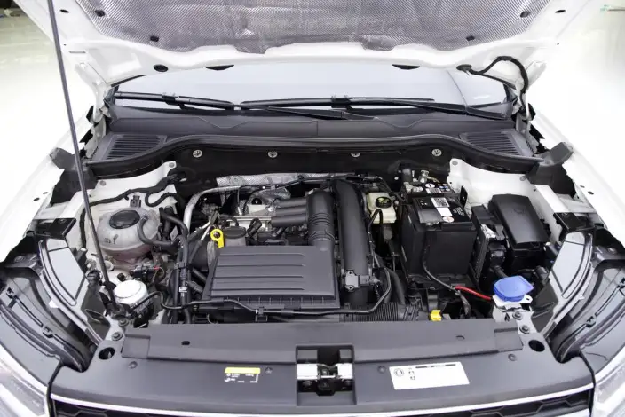 Volkswagen Tharu 2022 Model 280TSI 2WD Deluxe Edition – фото 7