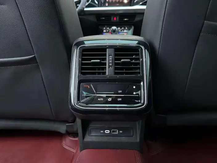 Volkswagen Passat 2023 Model 280TSI Elite Edition – фото 9