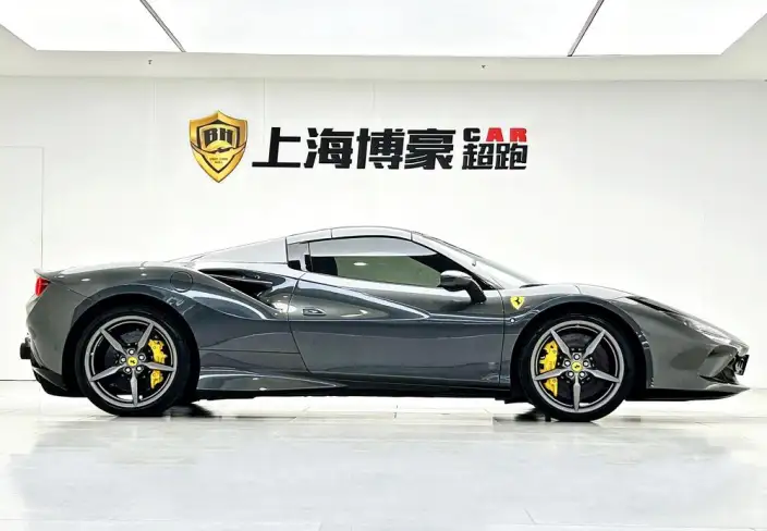 Ferrari F8 2020 Model Spider 3.9T V8 – фото 5