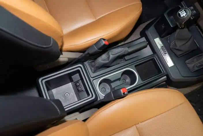 Rand Coolouse 70 2023 Model 4.0L Manual 4WD 5 seat Parallel Imported – фото 6