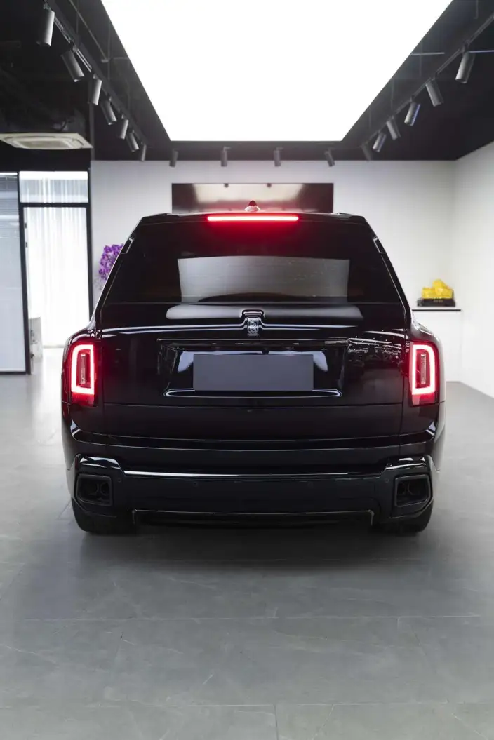 Cullinan 2025 Model Series II Black Badge Disruptor