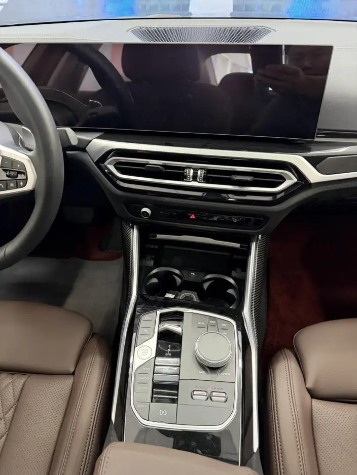 BMW 3 Series 2023 Model 320Li M Sports Set – фото 10