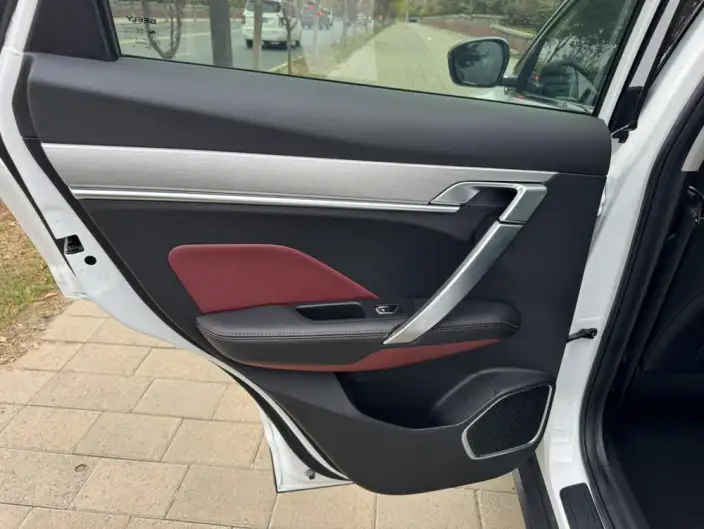 Geely Binyue 2021 Model 240T DCT Diamond Edition – фото 7