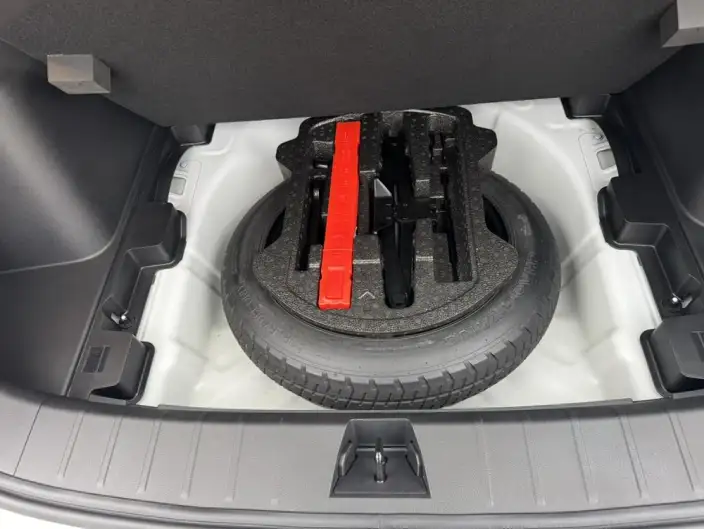 Geely Binyue 2021 Model 240T DCT Diamond Edition – фото 8