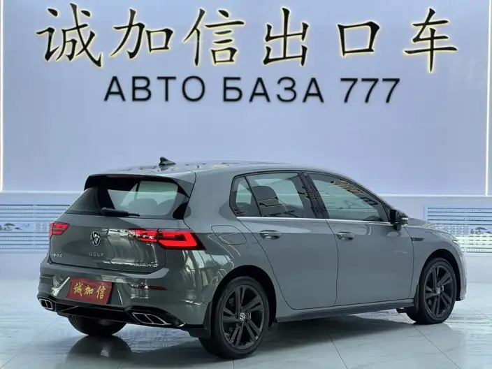 Volkswagen Golf 2023 Model 280TSI DSG R-Line Lite – фото 6
