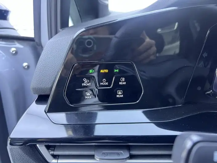 Volkswagen Golf 2023 Model 280TSI DSG R-Line Lite – фото 7