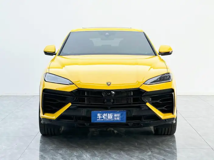 Urus SE 2025 Model 4.0T Standard Model