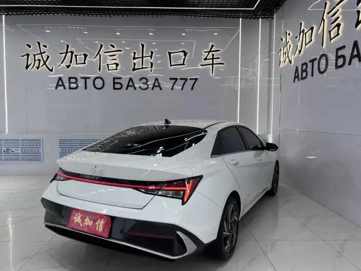 Hyundai Ioniq 2023 Model 1.5L CVT LUX Premium Edition – фото 6
