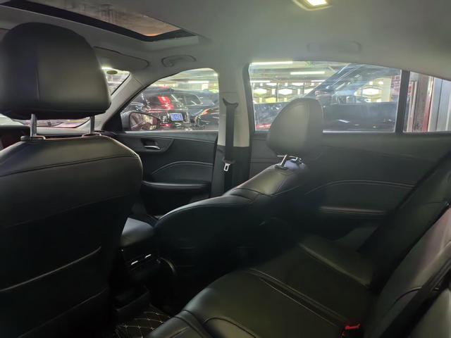 Roewe i5 2023 1.5L CVT Flagship Edition – фото 9