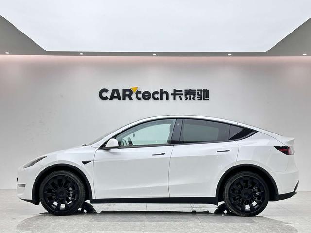 Tesla Model Y 2021 Long Range AWD – фото 2