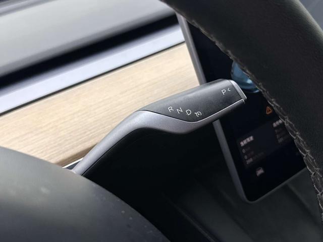 Tesla Model Y 2021 Long Range AWD – фото 17