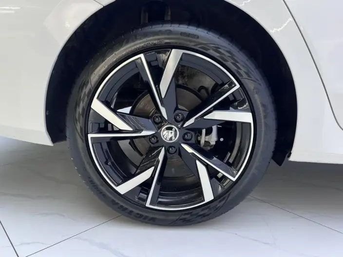 Skoda Octavia 2022 Model PRO TSI280 DSG Exclusive Edition – фото 7