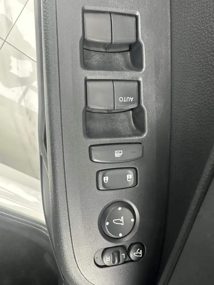 Honda XR-V 2023 Model 1.5L CVT Reli Edition – фото 7