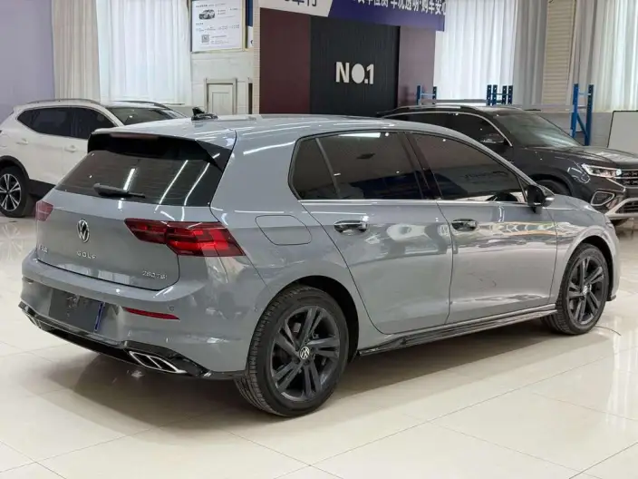 Volkswagen Golf 2023 Model 280TSI DSG R-Line Lite – фото 6
