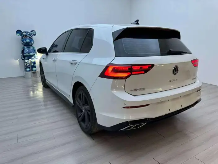 Volkswagen Golf 2023 Model 280TSI DSG R-Line