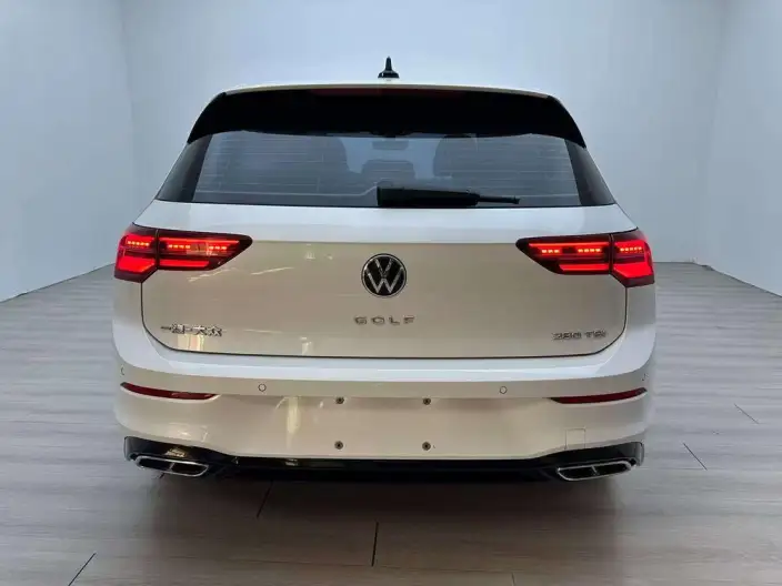 Volkswagen Golf 2023 Model 280TSI DSG R-Line – фото 5