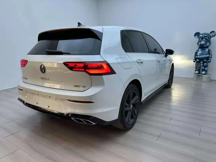 Volkswagen Golf 2023 Model 280TSI DSG R-Line – фото 6