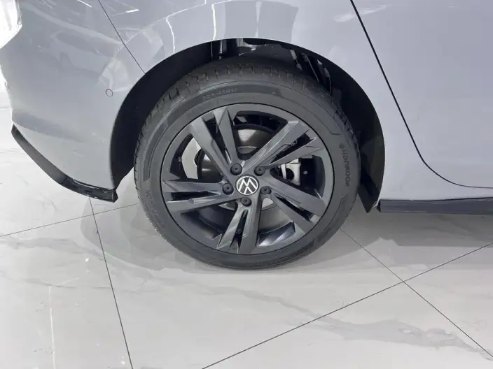 Volkswagen Golf 2023 Model 280TSI DSG R-Line Lite – фото 7
