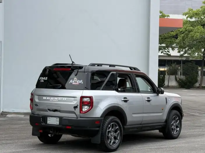 Ford Bronco 2023 Model 2.0T Automatic 4WD 5 seat Parallel Imported – фото 6