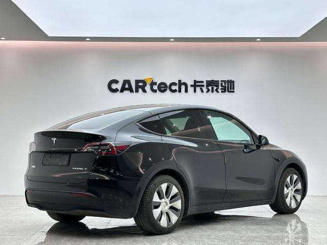 Tesla Model Y 2022 Facelift RWD – фото 5