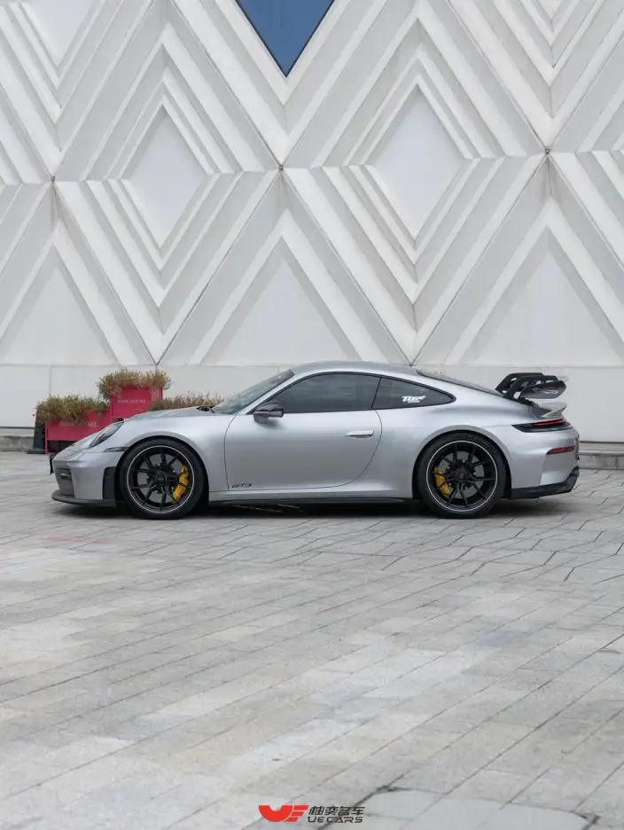 PORSCHE 911 2025 Model GT3 4.0L