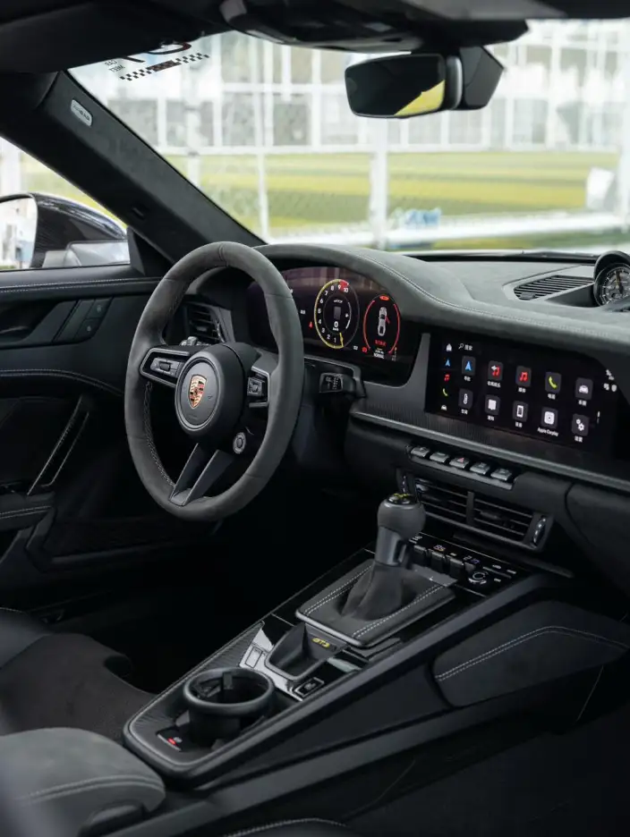 PORSCHE 911 2025 Model GT3 4.0L – фото 10