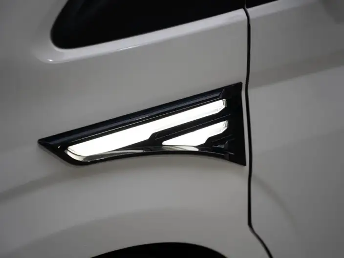 Hiace 2025 Model 3.5L Automatic Rear Drive 7 seat Parallel Imported – фото 5