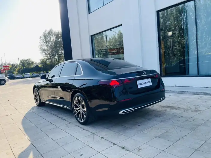 Mercedes-Benz E-Class 2026 Model E 300 L Luxury Model sedan – фото 4