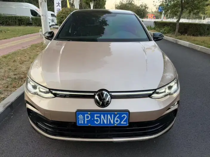 Volkswagen Golf 2021 Model 280TSI DSG R-Line – фото 2