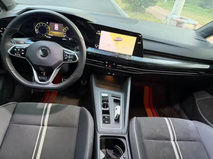 Volkswagen Golf 2021 Model 280TSI DSG R-Line – фото 6