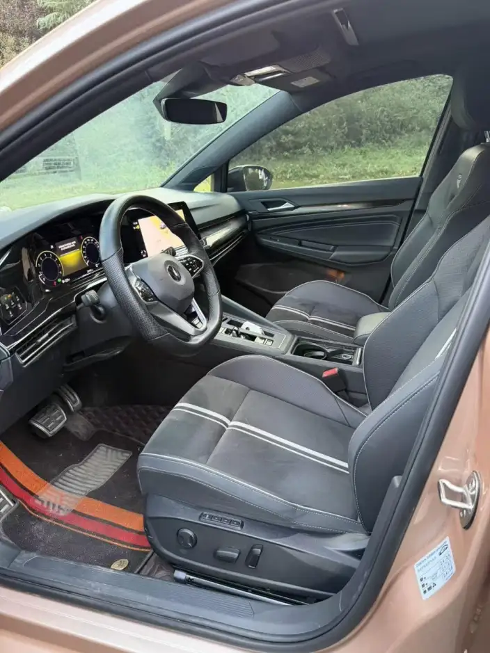 Volkswagen Golf 2021 Model 280TSI DSG R-Line – фото 10