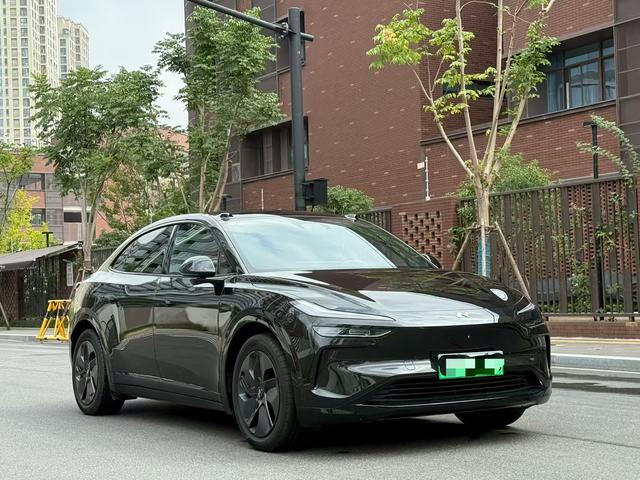 ONVO L60 2024 555km Standard Range – фото 3