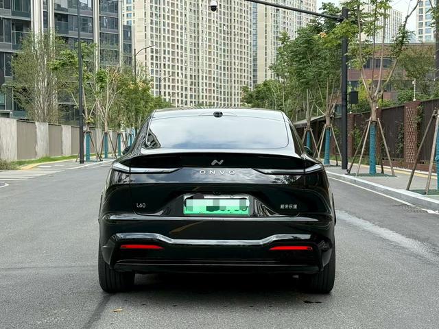 ONVO L60 2024 555km Standard Range – фото 8