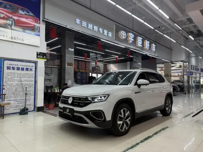 Volkswagen Tayron 2023 Model 280TSI 2WD Luxury Plus Advanced version – фото 1
