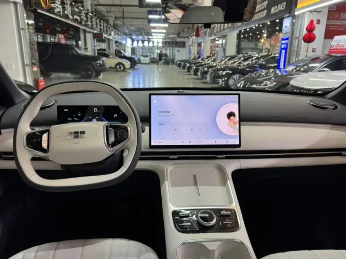 Galaxy Starship 7 EM-i 2025 Model 120KM Tiggo + Edition – фото 7