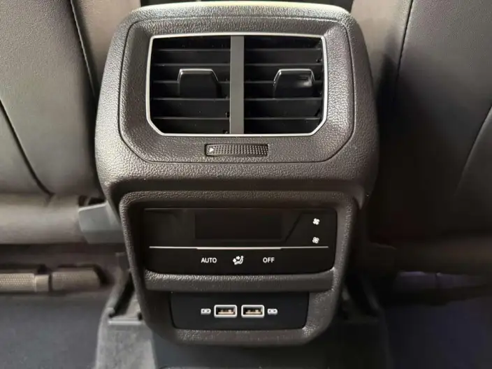 Volkswagen Tayron 2023 Model 280TSI 2WD Luxury Plus Advanced version – фото 9