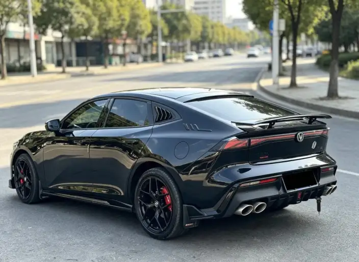 Changan UNI-V 2022 Model 1.5T Sports Edition – фото 3