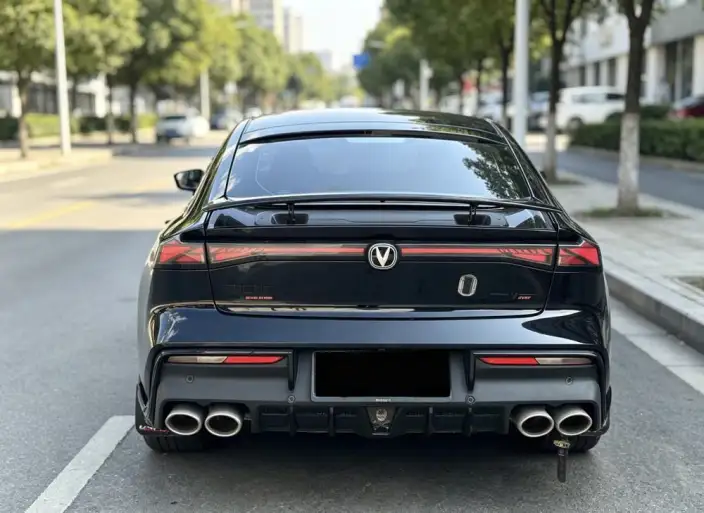 Changan UNI-V 2022 Model 1.5T Sports Edition – фото 4