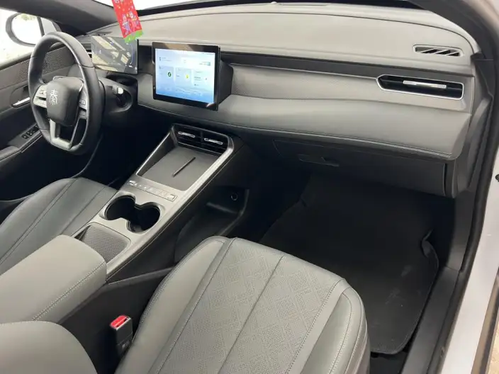 BYD Qin PLUS DM 2026 Model DM-i 128KM Enterprising Model – фото 8