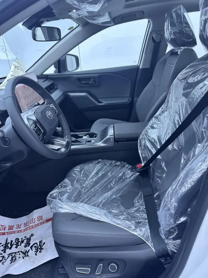 Toyota RAV4 2026 Model 2.0L 4WD Deluxe Edition – фото 10