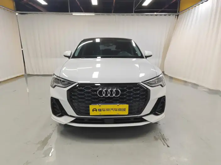 AUDI Q3 Sportback 2022 Model 40 TFSI Fashion Model – фото 2