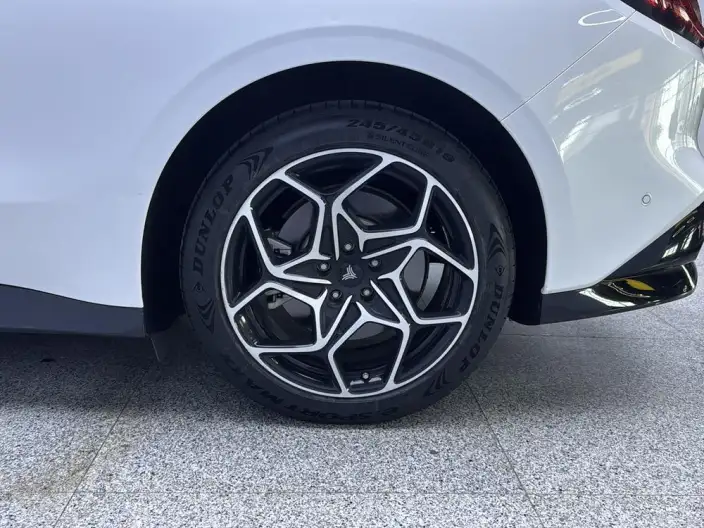 Neta GT 2023 Model 560 Edition – фото 9