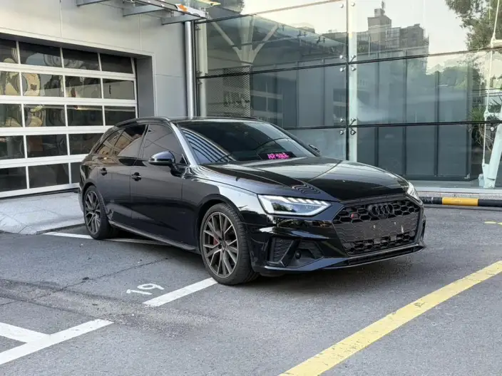 Audi S4 2023 Model Avant 3.0TFSI – фото 3