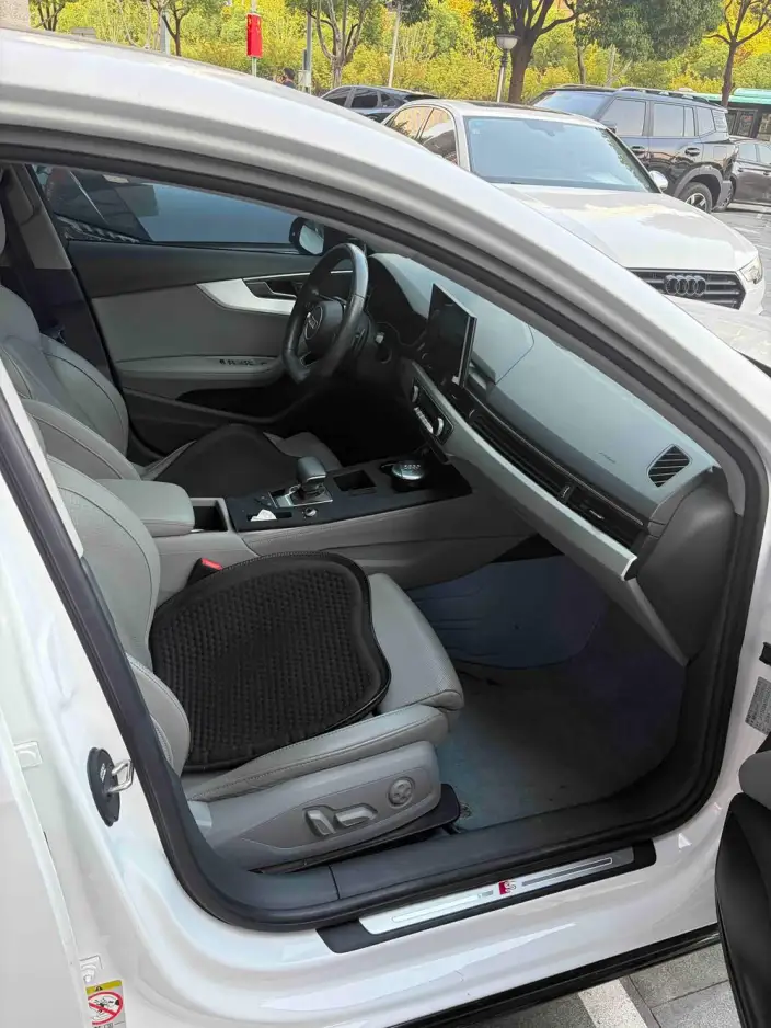 Audi A4 L 2020 Model 40 TFSI Fashion Dynamic Model – фото 8